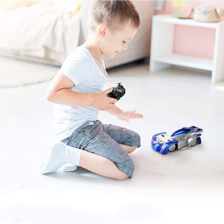 Zázračné pretekárske auto CARBOT