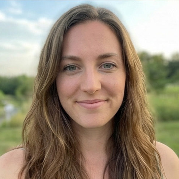 Laura I.