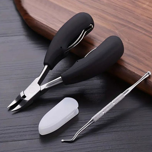 Olló a vastag vagy benőtt körmökhöz NAIL PRO 1+1 GRATIS